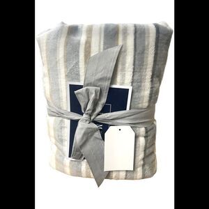 Home Reflections Reversible Rib & Plush 60x80 Printed Throw Gray